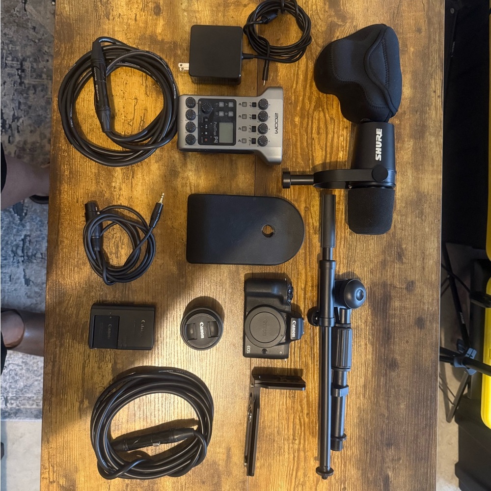 Canon m50+Shure Black Microphone Kit with Accessories